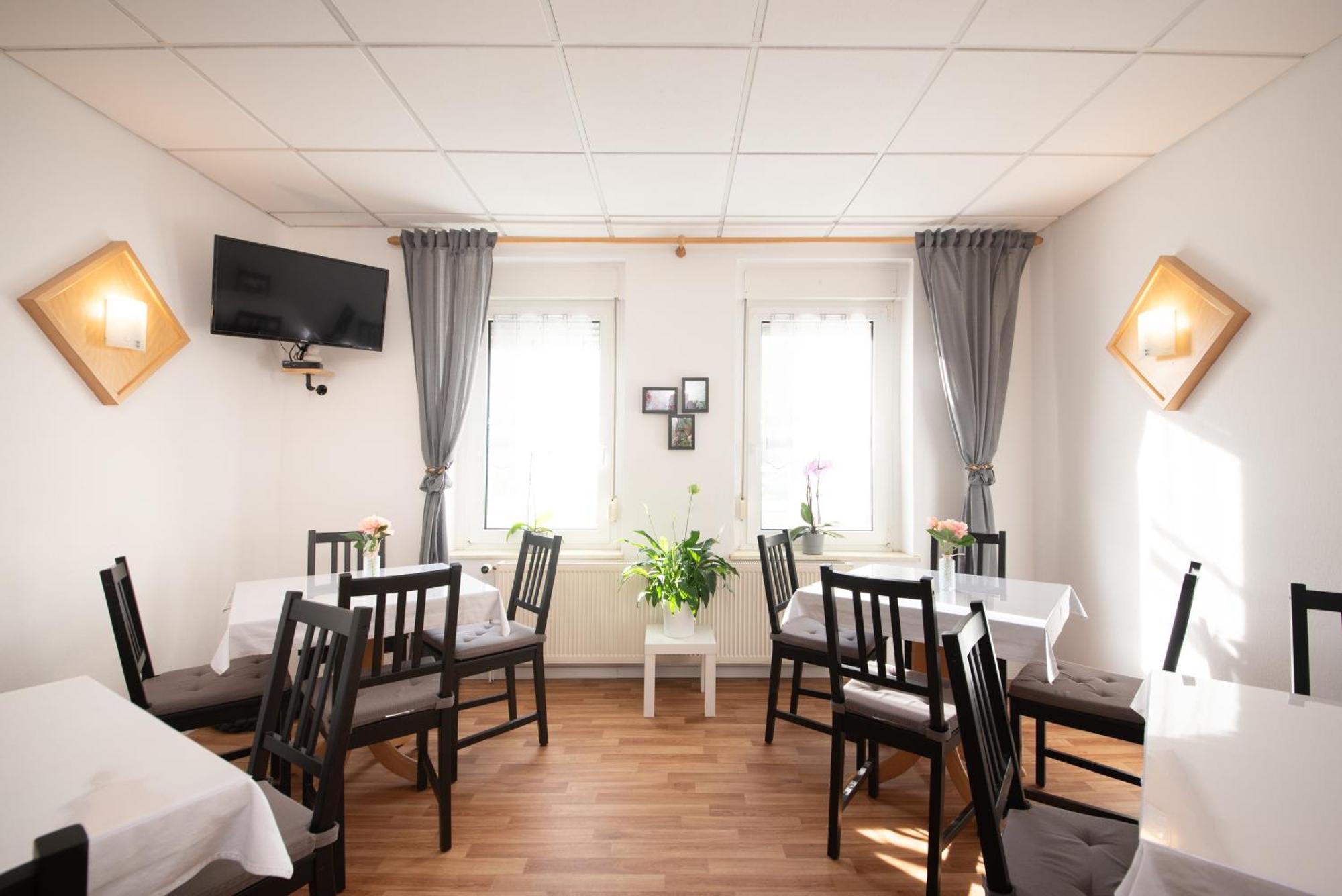 Pension Greiser Leipzig Buitenkant foto