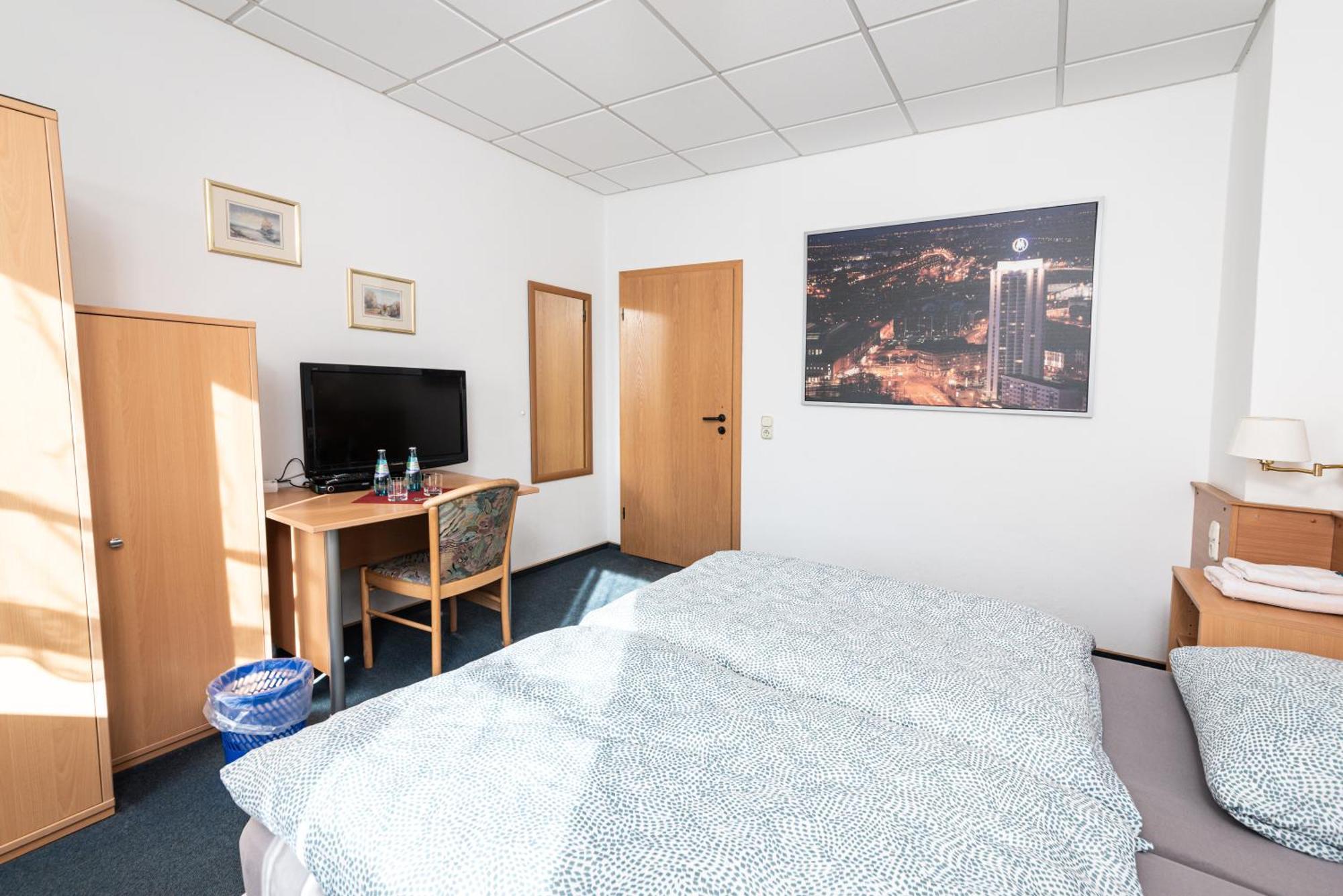 Pension Greiser Leipzig Buitenkant foto